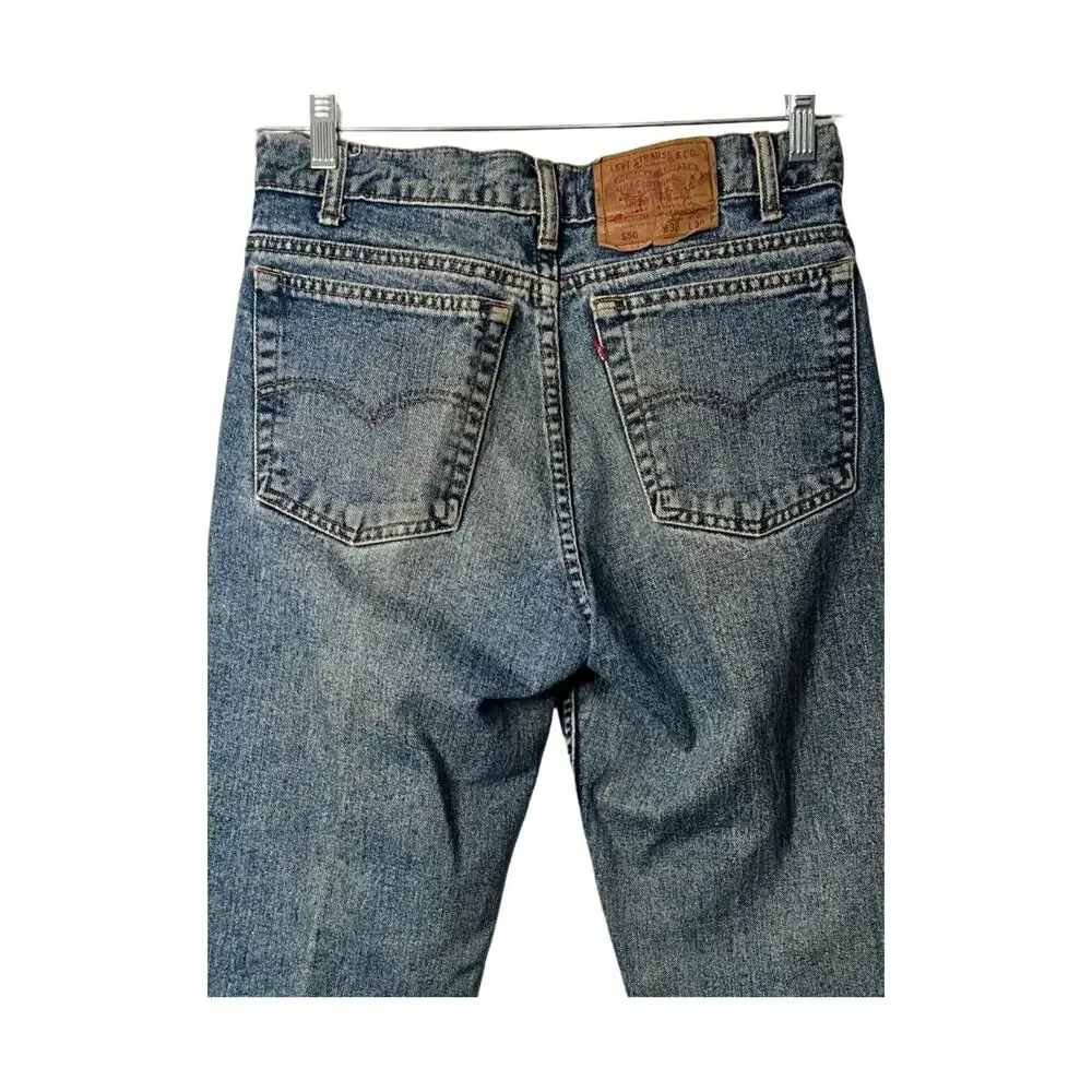 Levis 550 Mens Size 32x30 Blue Denim Medium Wash Straight Made USA Vintage 1990s